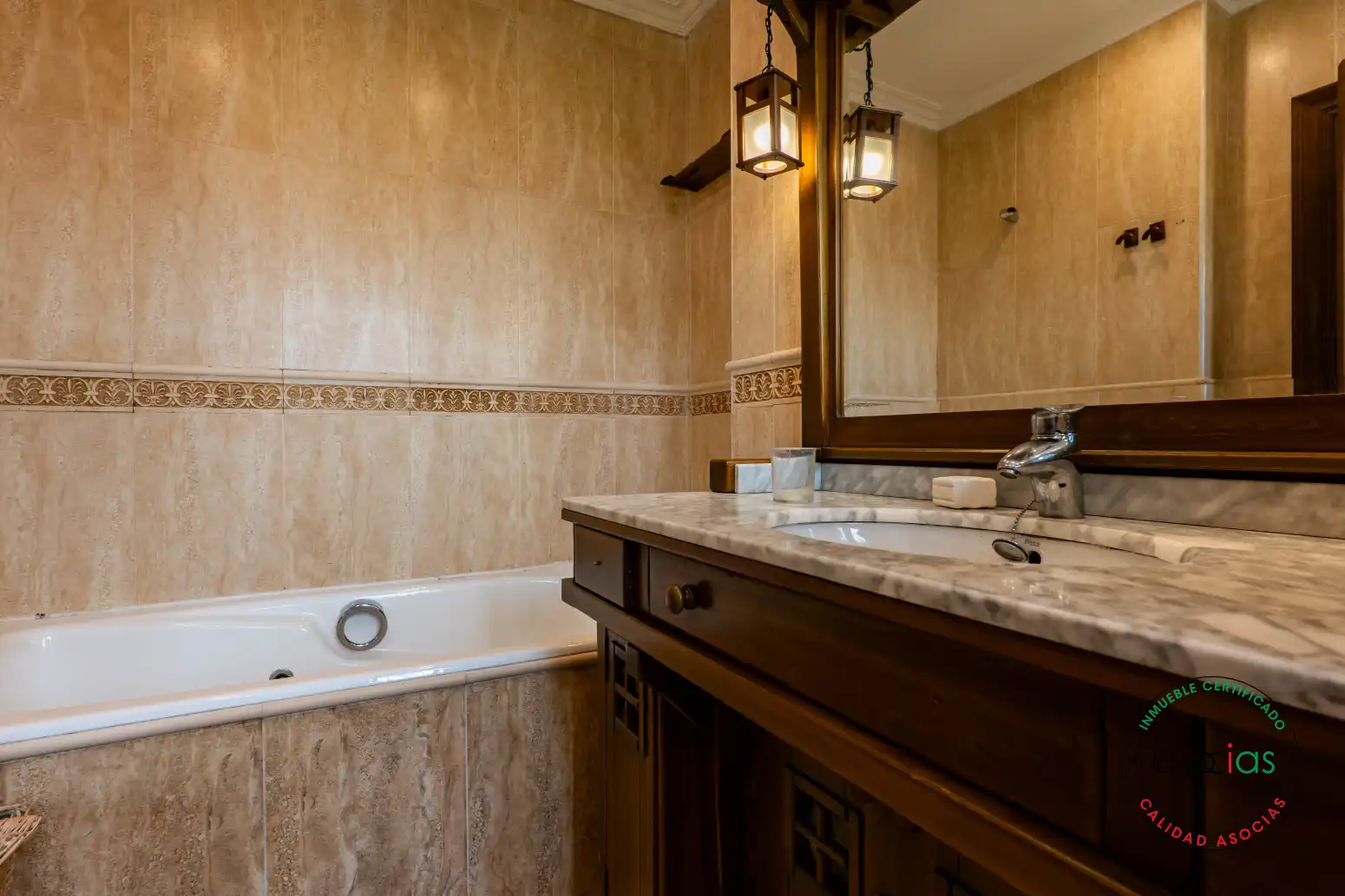 Baño de Casa o chalet en venta en Gijón  con Calefacción, Terraza y Trastero