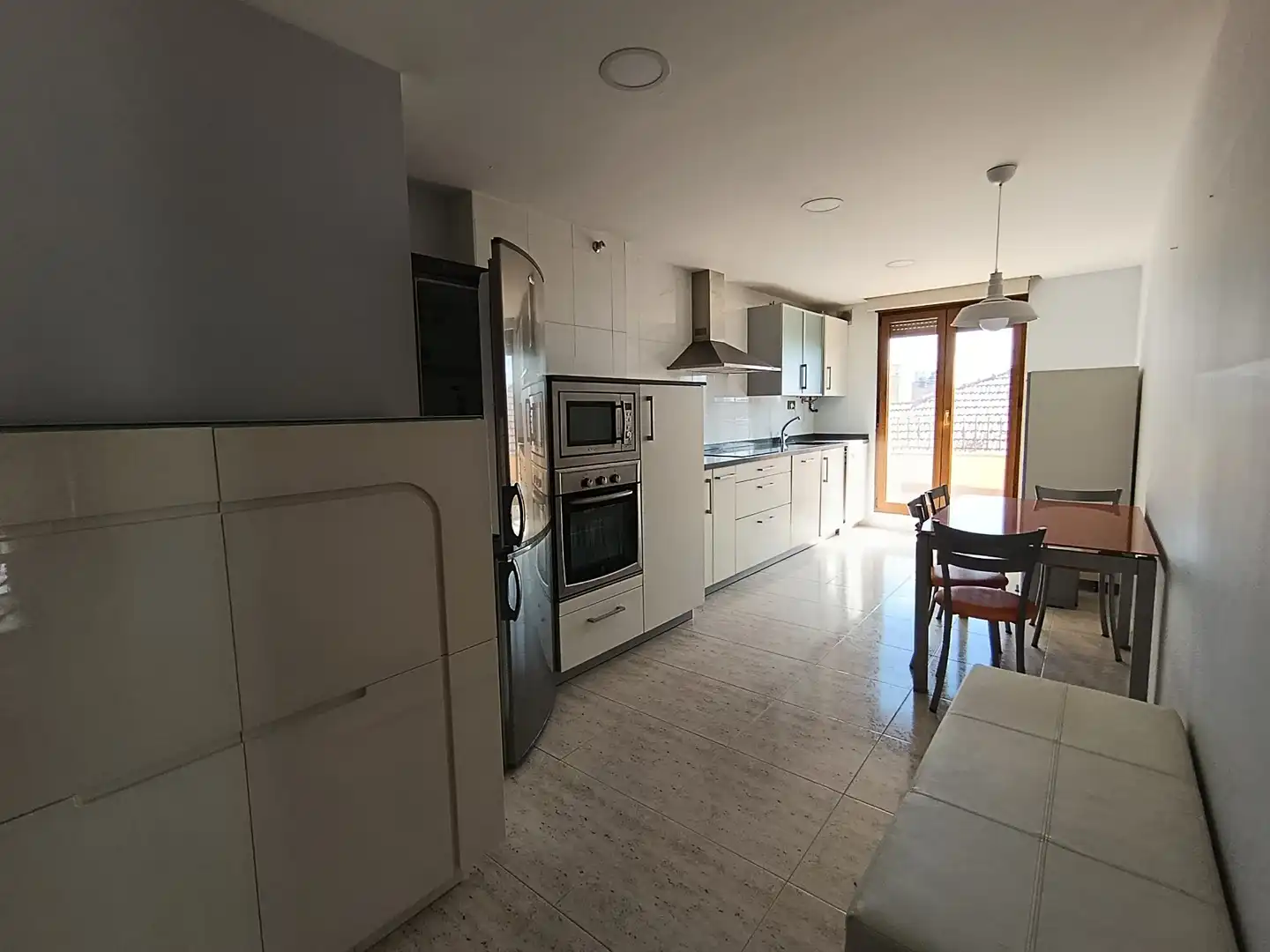 Cuina de Àtic en venda en Benavente amb Calefacció, Terrassa i Moblat