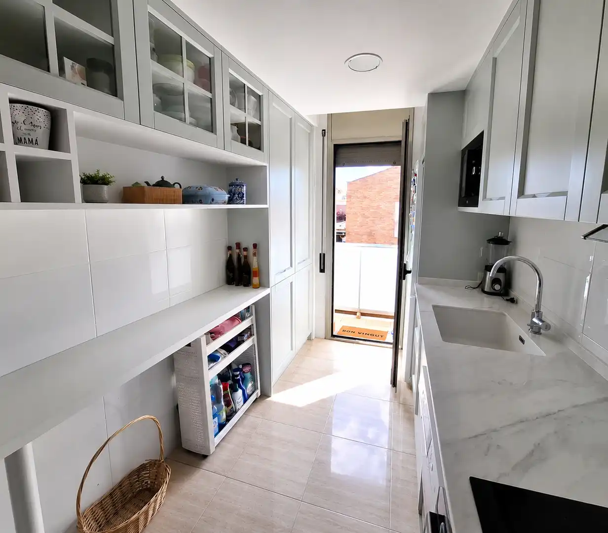 Flat with lift for sale in Centre, imagen 2