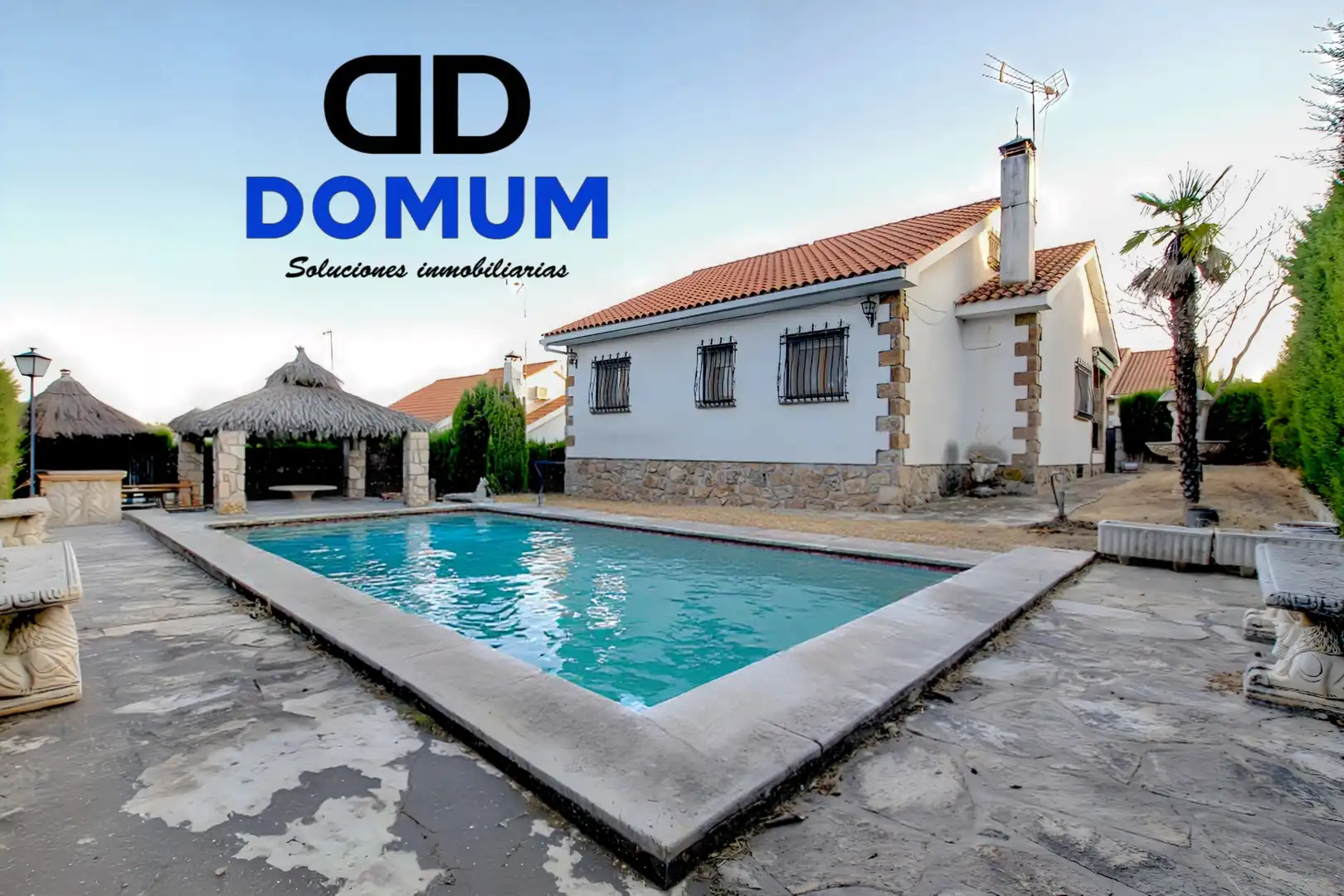Vista exterior de Casa o chalet en venta en Colmenar del Arroyo con Calefacción, Jardín privado y Terraza