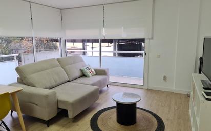 Living room of Flat for sale in Salt  with Heating, Parquet flooring and Terrace