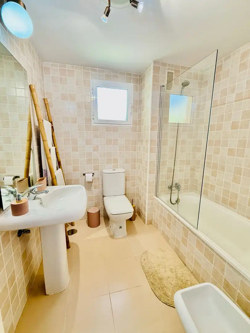 Bany de Apartament de lloguer en Elviria - Cabopino