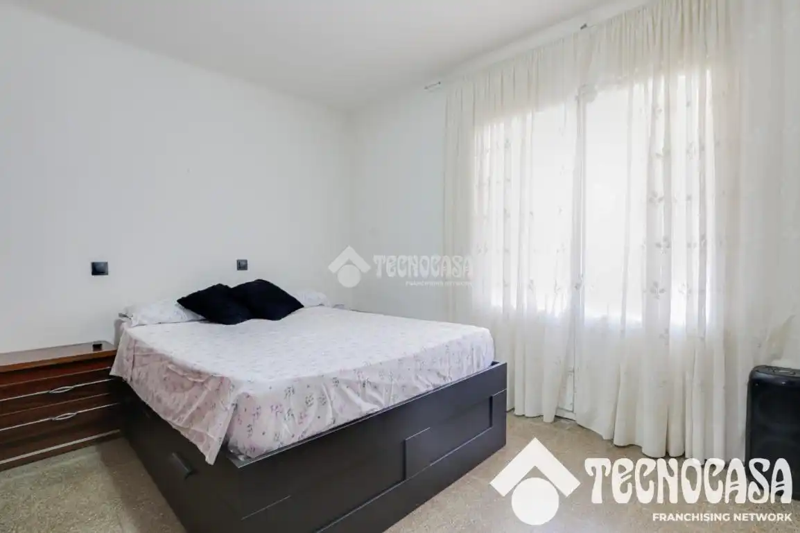 Casa aparellada amb terrassa en venda a Premià de Dalt, imagen 10