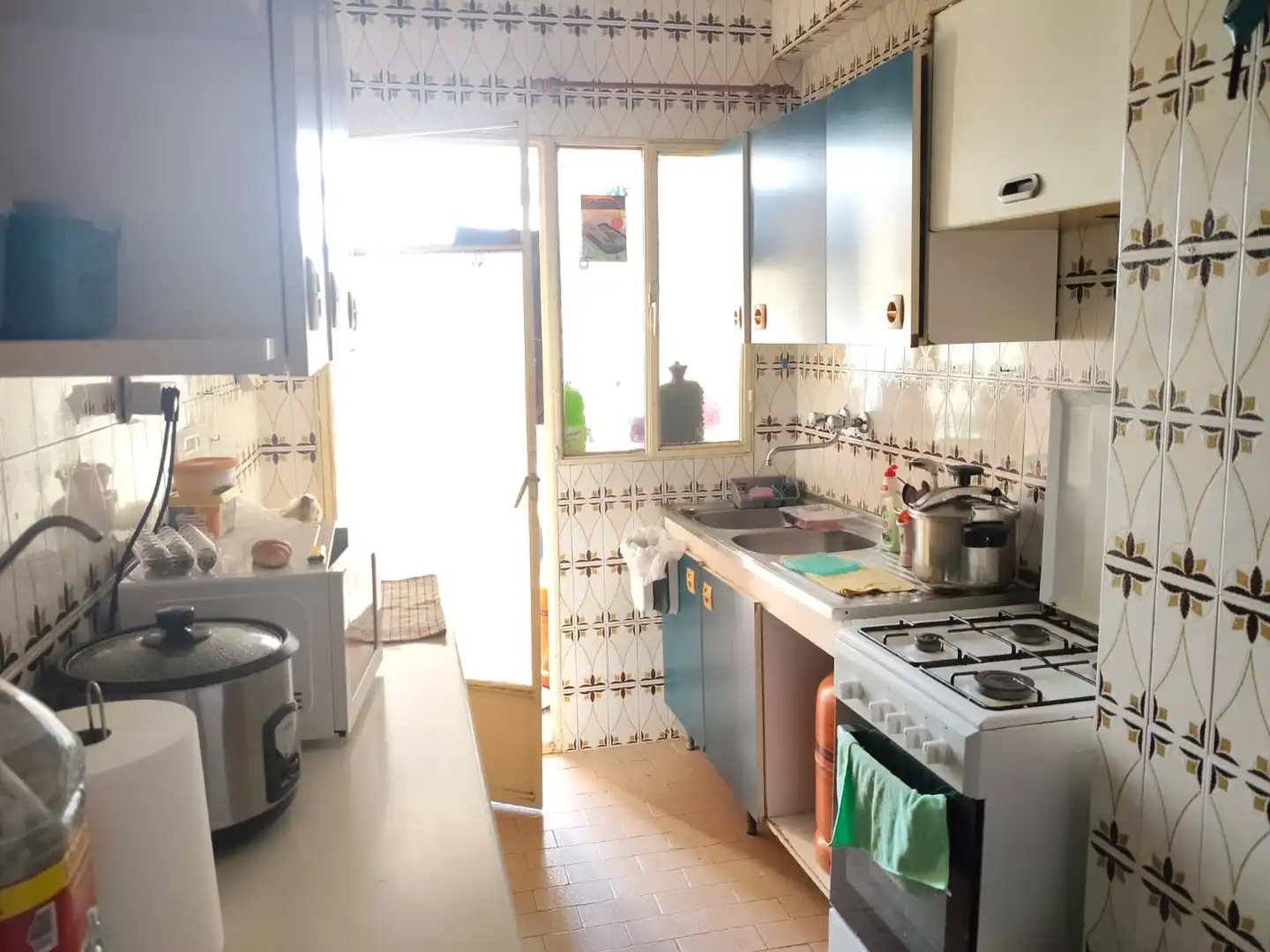 Kitchen of Flat for sale in Granada  with Furnished and Balcony