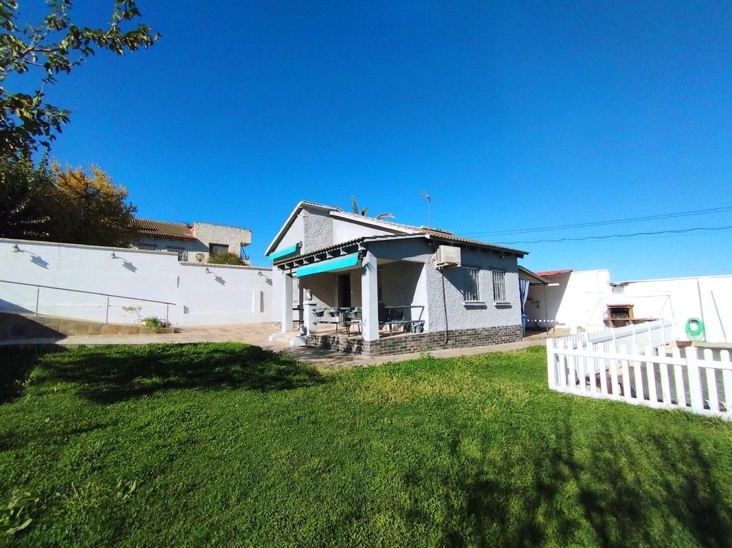 Jardí de Casa o xalet en venda en Gallur amb Jardí privat, Traster i Piscina