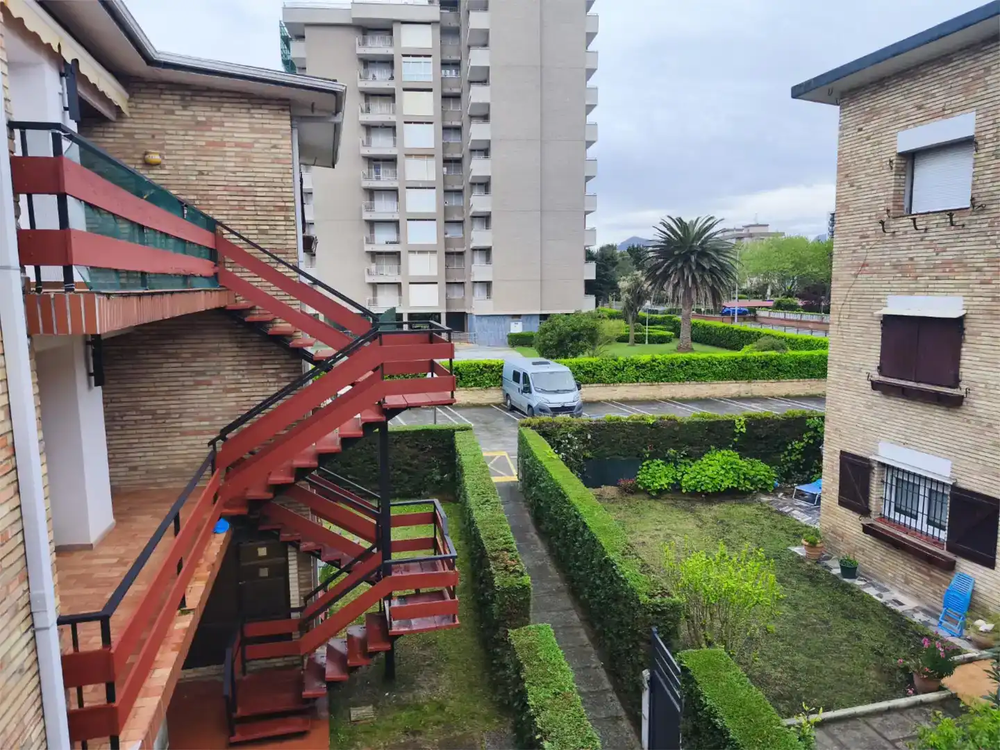 Terrassa de Àtic en venda en Laredo amb Parquet i Moblat