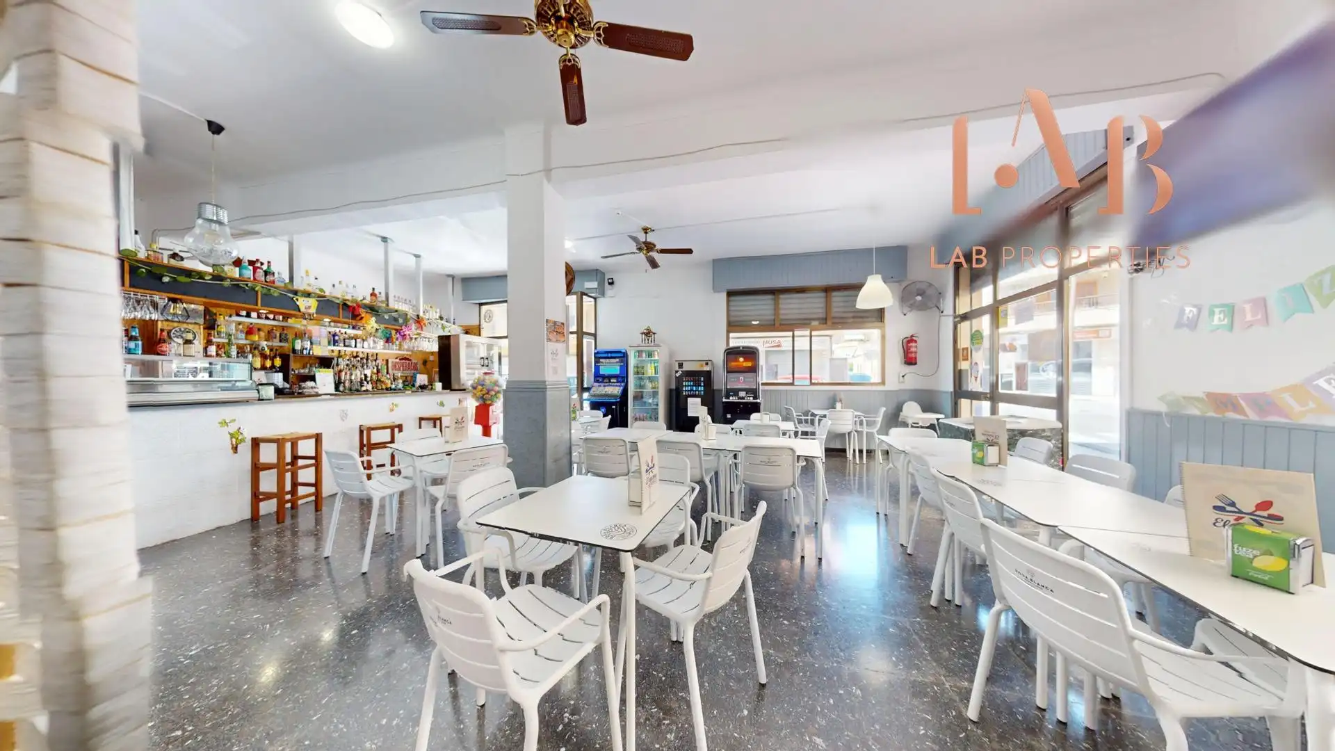 Commercial properties for rent in  Palma de Mallorca  with Air Conditioner and Furnished