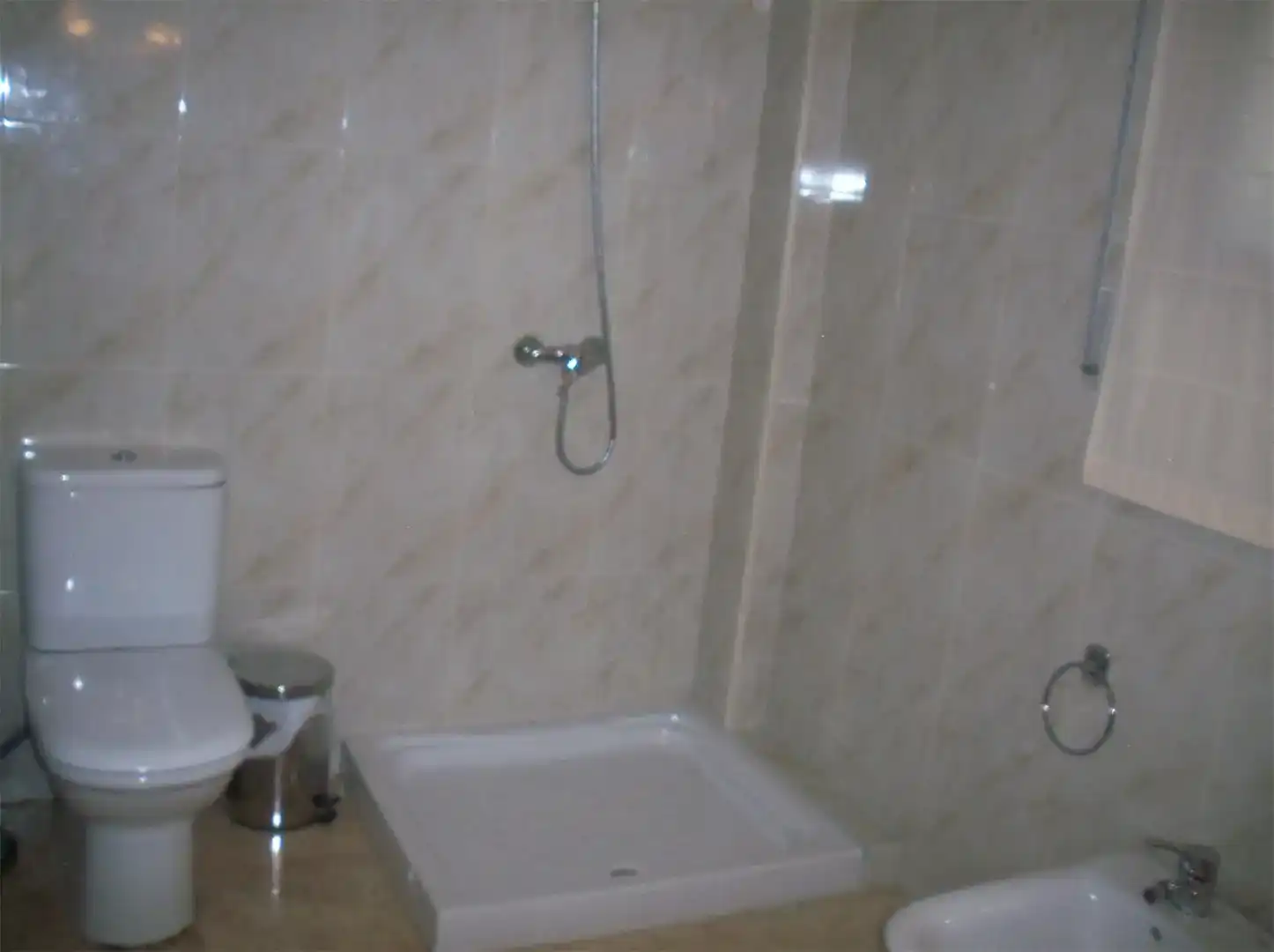 Baño de Dúplex en venta en Ourense Capital  con Parquet, Trastero y Horno