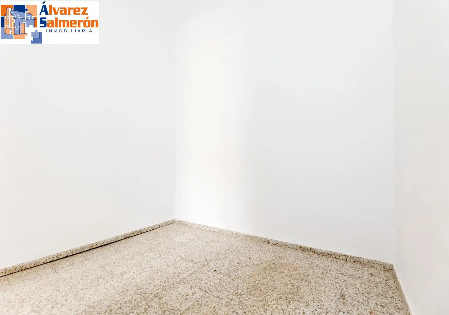 Apartament amb ascensor en venda a Calle  Gran Vía de Colón, imagen 19