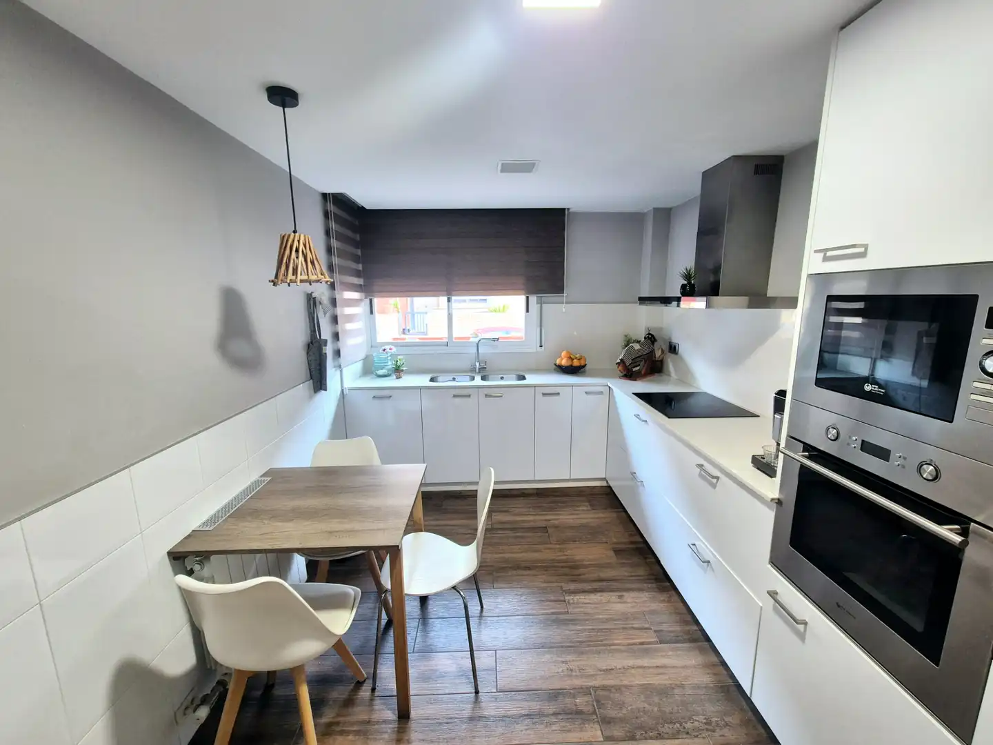 Cocina de Casa adosada en venta en Malgrat de Mar con Aire acondicionado, Calefacción y Jardín privado