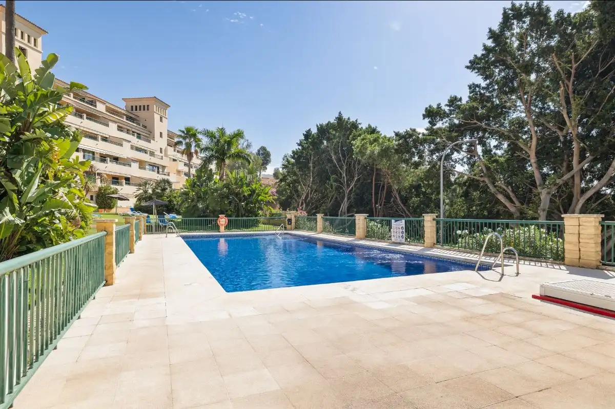 Apartament amb piscina en venda a Torrequebrada