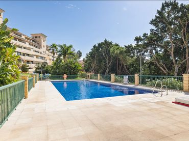 Apartament amb piscina en venda a Torrequebrada