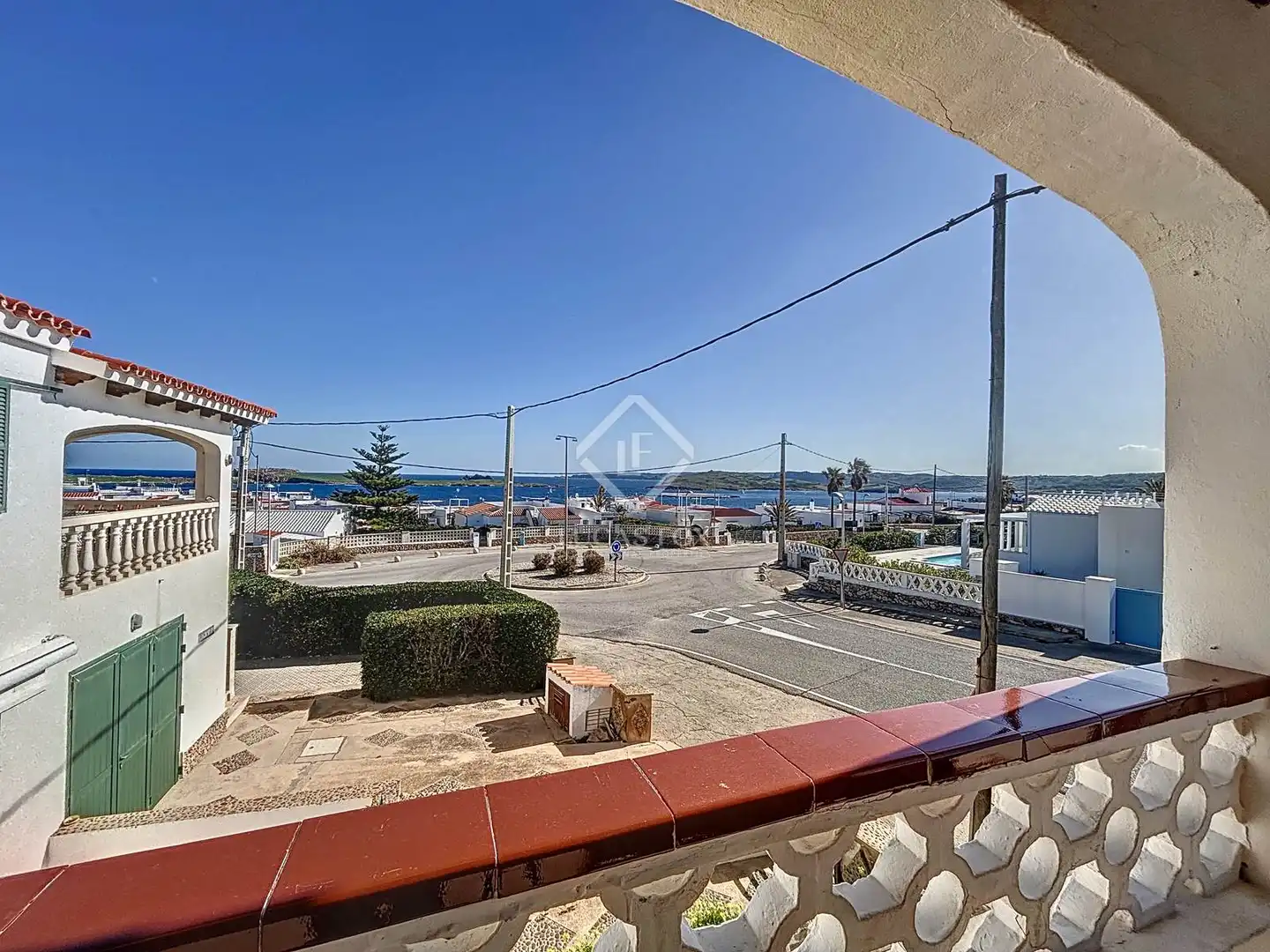 Vista exterior de Casa o xalet en venda en Es Mercadal amb Jardí privat, Terrassa i Moblat