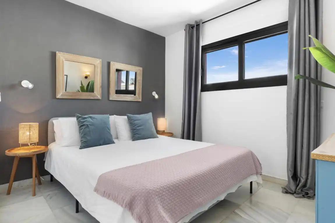 Bedroom of Houses for sale in Marbella  with Air Conditioner, Private garden and Terrace