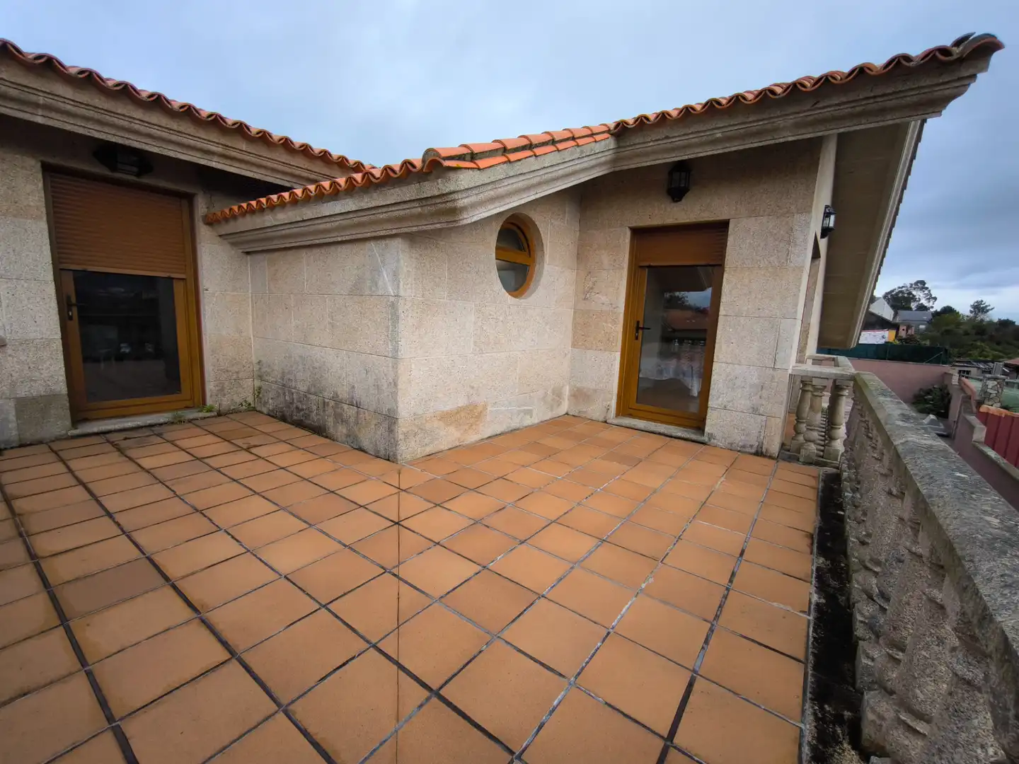 Terrassa de Casa o xalet en venda en Cambados amb Calefacció, Jardí privat i Parquet