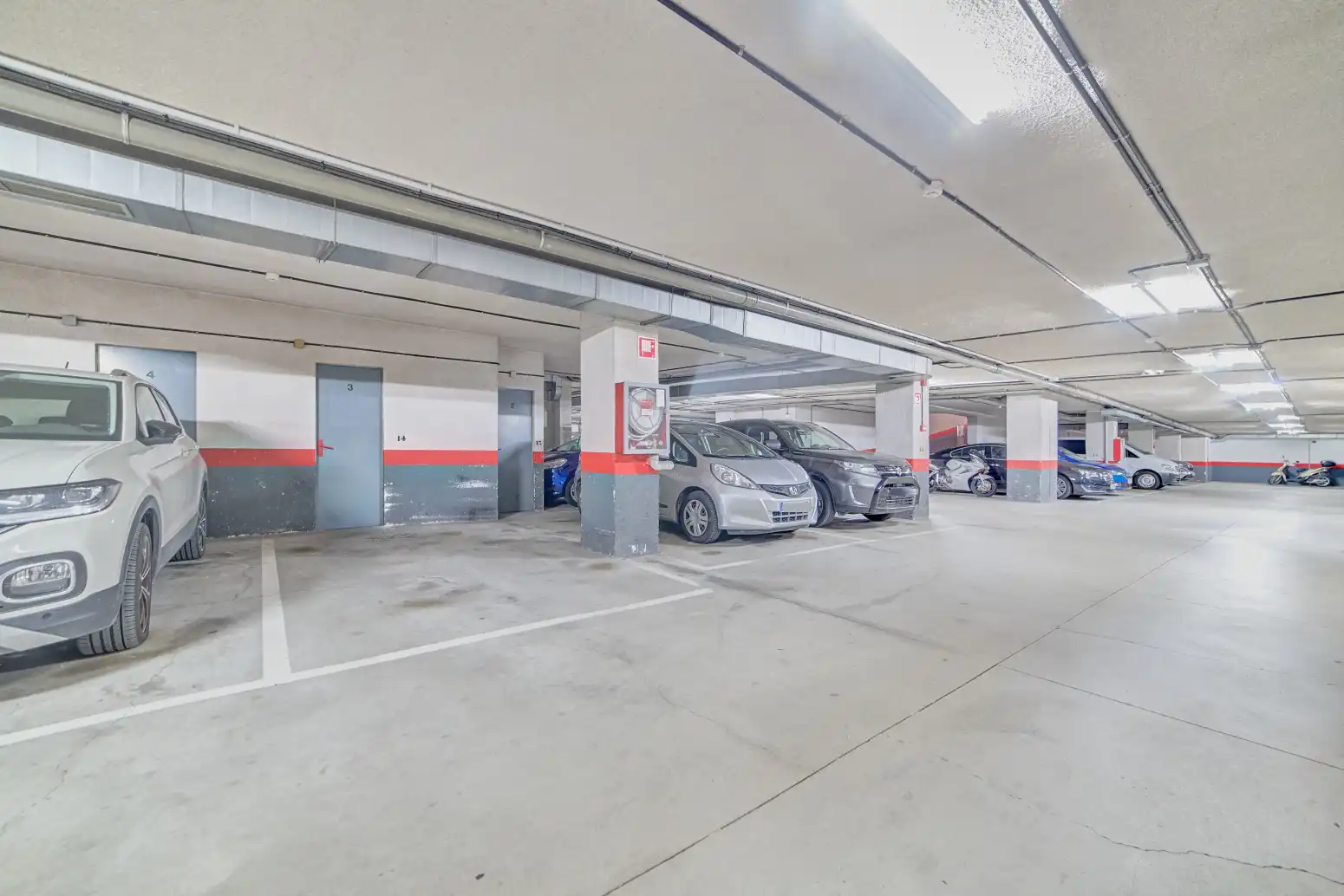 Parking de Piso en venta en Burlada / Burlata con Calefacción, Parquet y Terraza