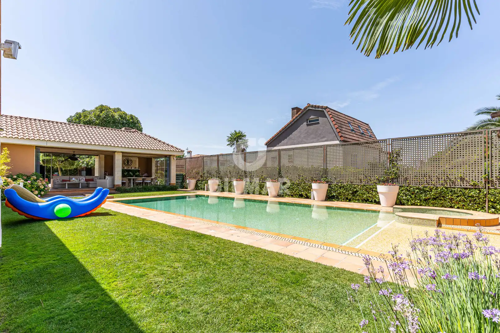 Piscina de Casa o xalet en venda en Boadilla del Monte amb Calefacció, Jardí privat i Piscina