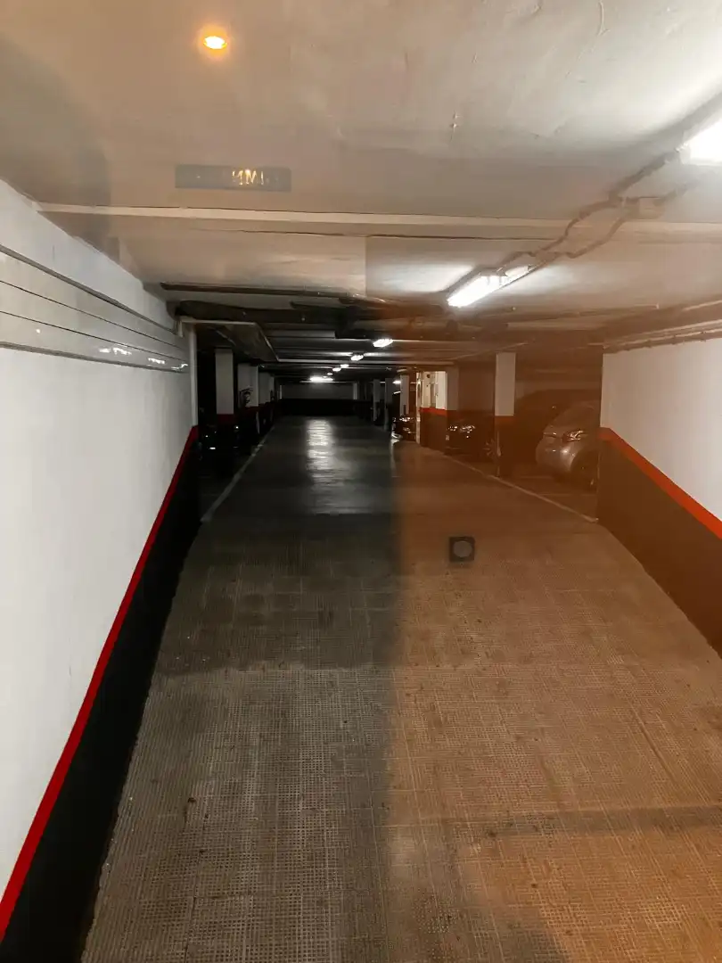 Parking de Piso en venta en Ocaña con Calefacción, Trastero y Piscina comunitaria