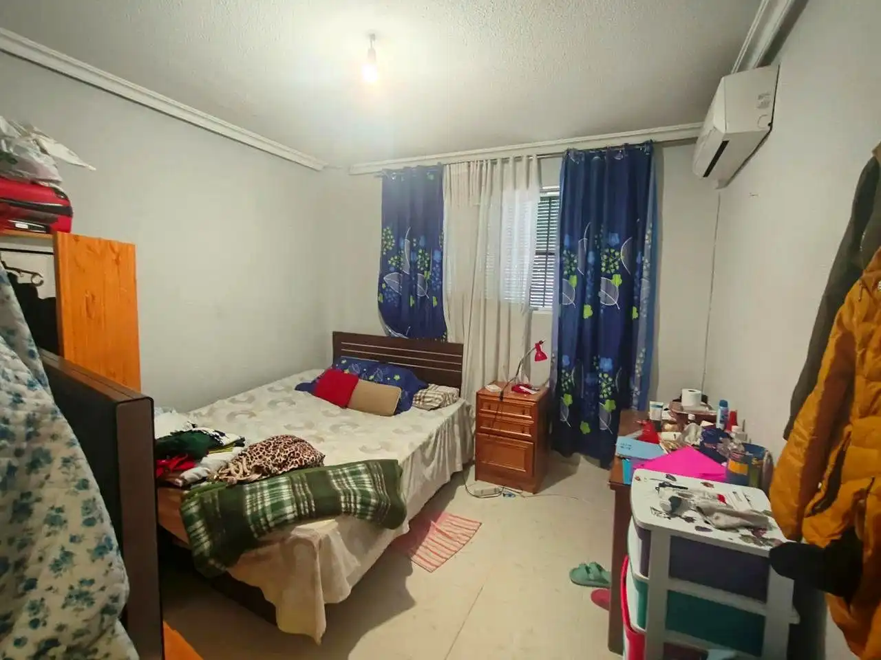 Bedroom of Flat for sale in Madrid  with Air Conditioner, Heating and Furnished