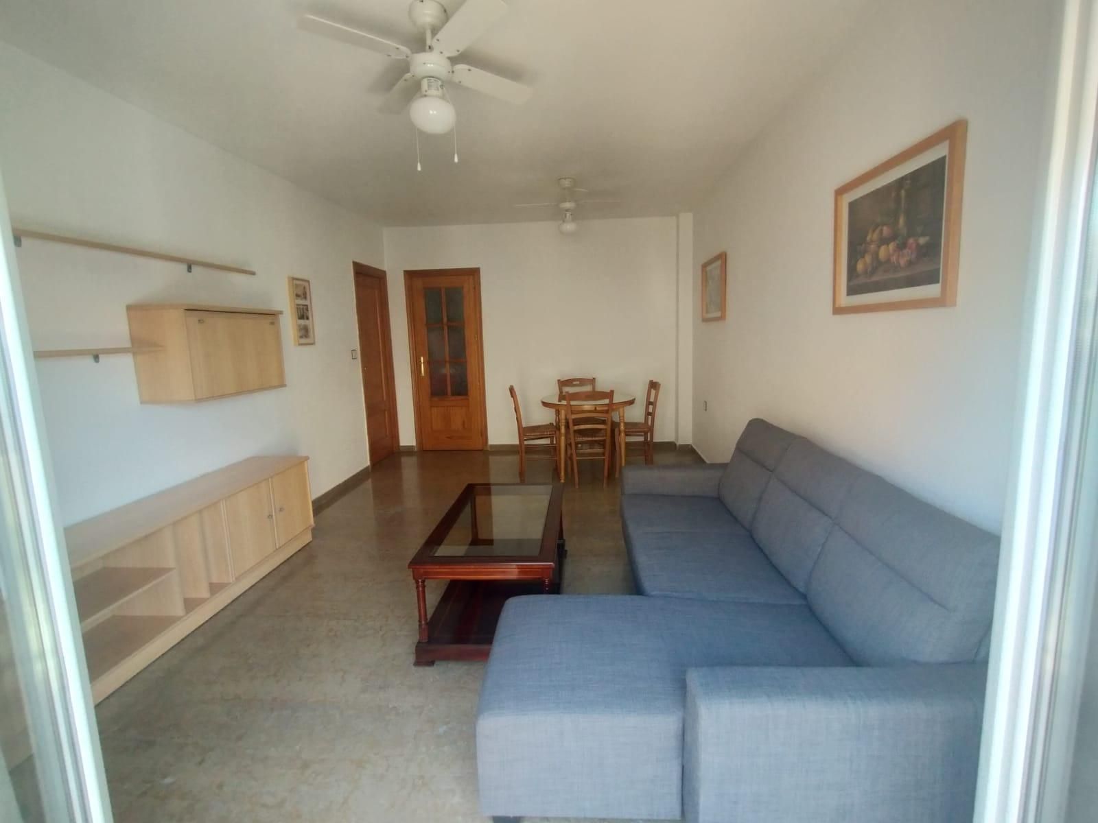 Sala d'estar de Pis de lloguer en Armilla amb Calefacció i Balcó