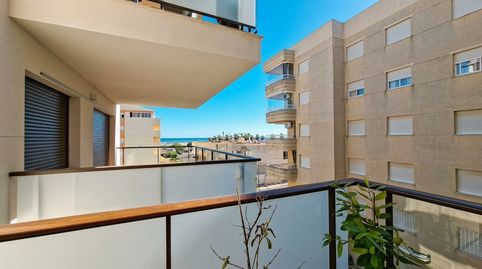 Apartamento con vistas al mar en la playa de Daimús, a solo 200 metros del mar
