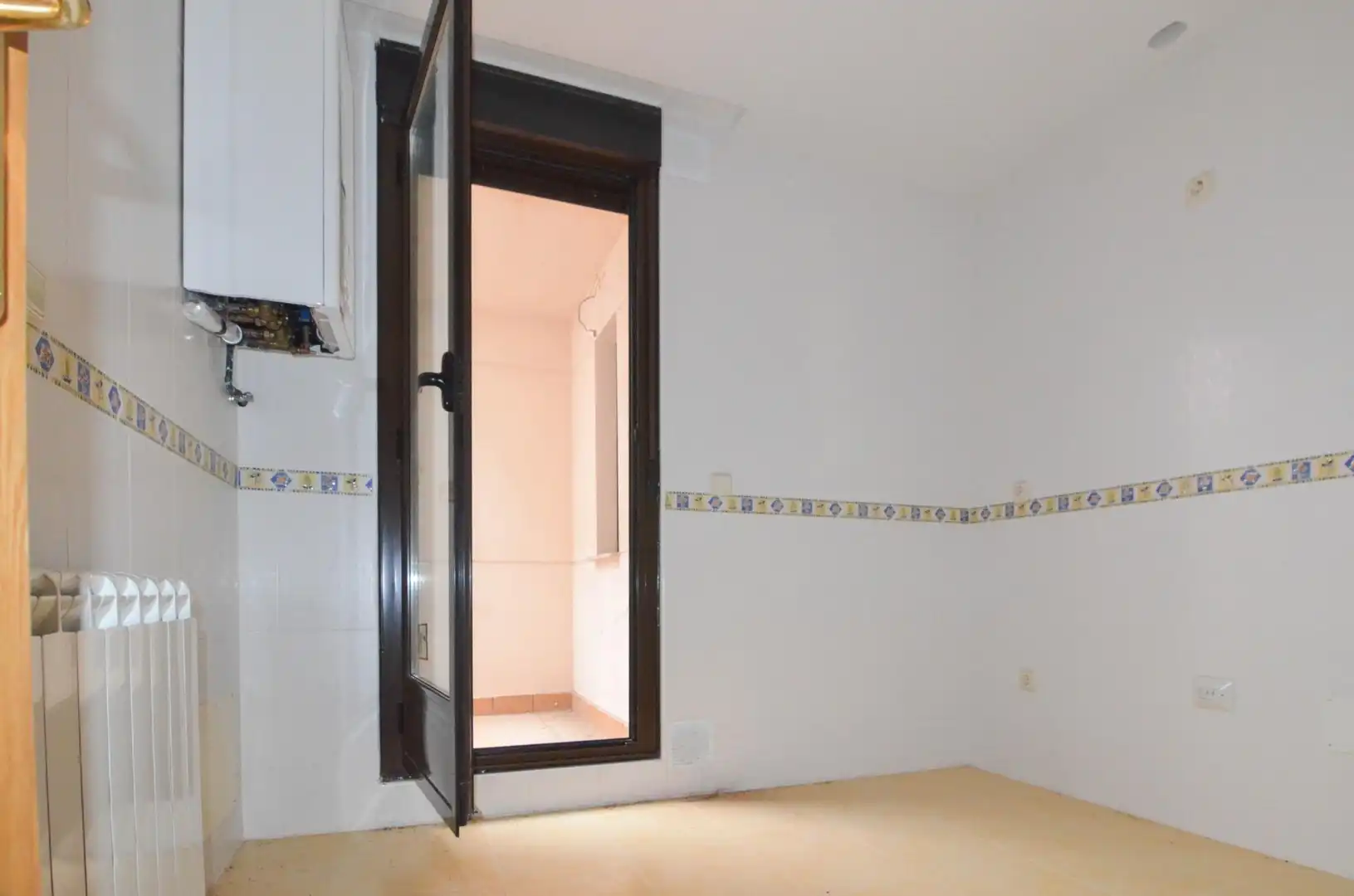 Bedroom of Flat for sale in La Fuente de San Esteban   with Heating, Storage room and Balcony