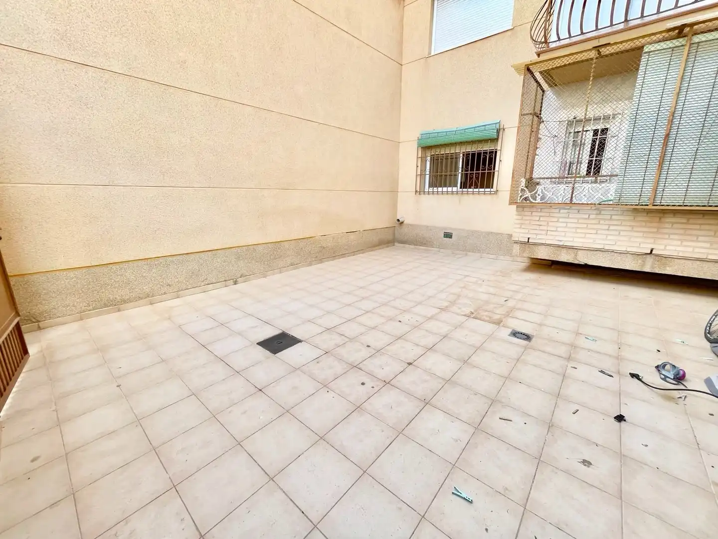Parkplatz von Erdgeschoss zur Miete in San Pedro del Pinatar mit Möbliert, Waschmaschine und Mikrowelle