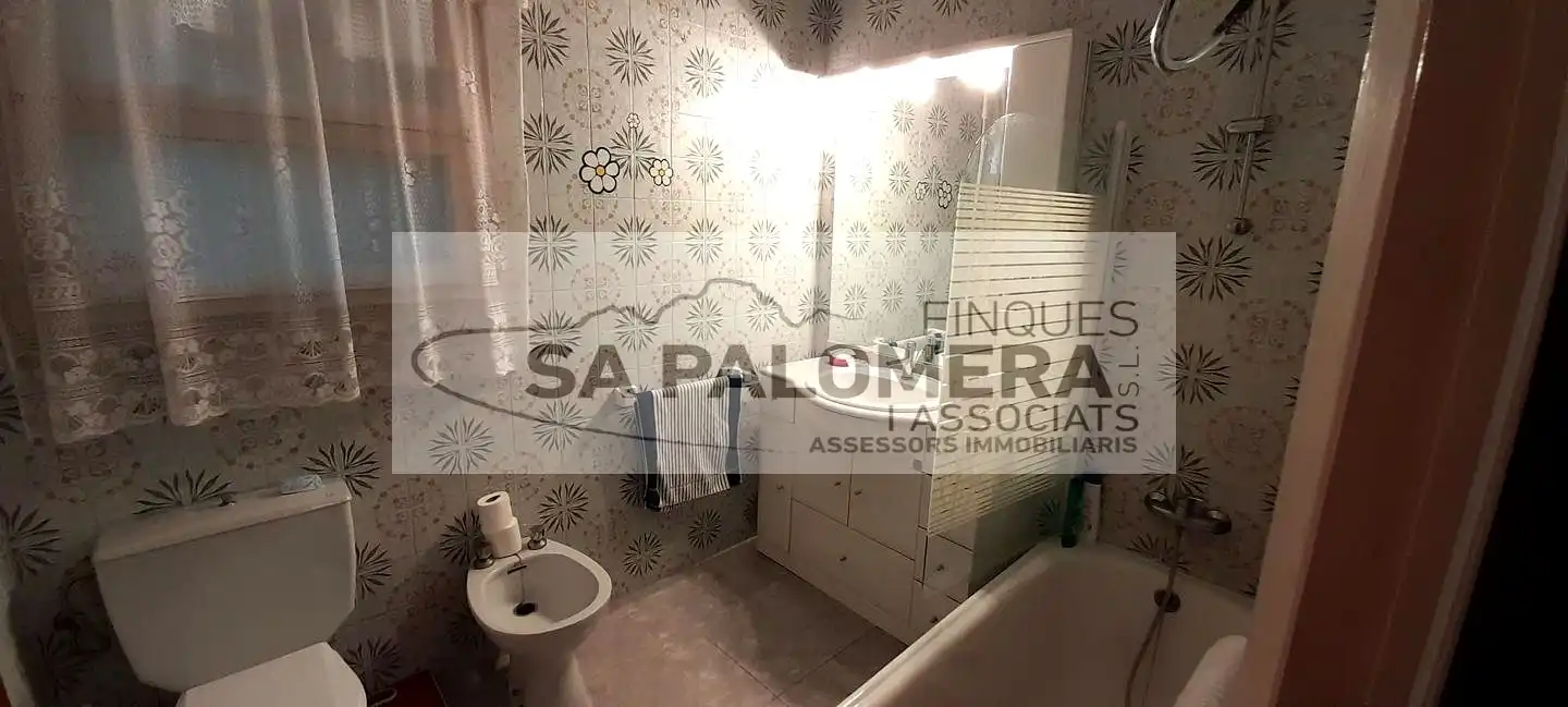 Baño de Piso en venta en Blanes con Aire acondicionado y Balcón