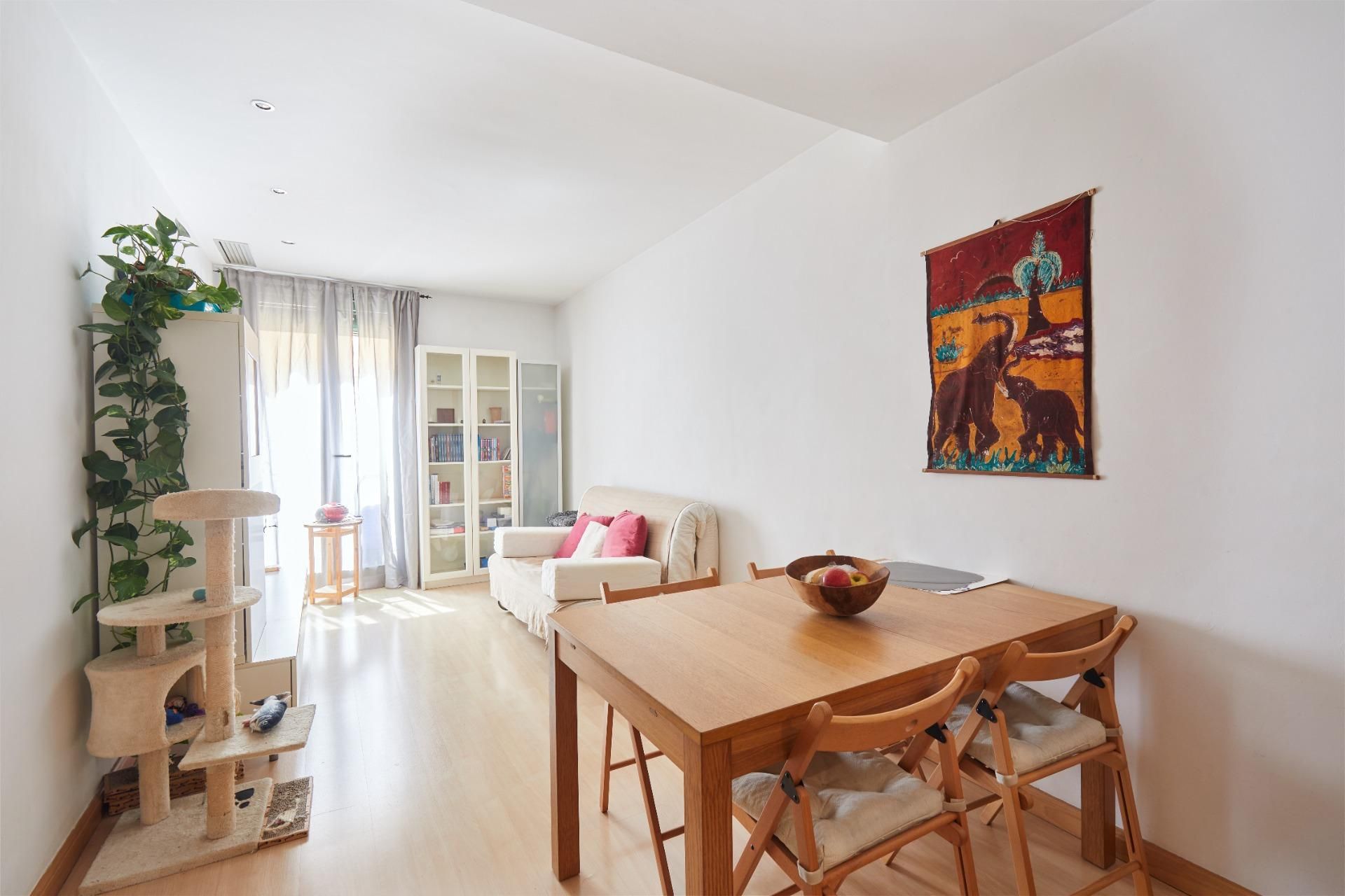 Bedroom of Flat for sale in  Barcelona Capital  with Air Conditioner and Heating