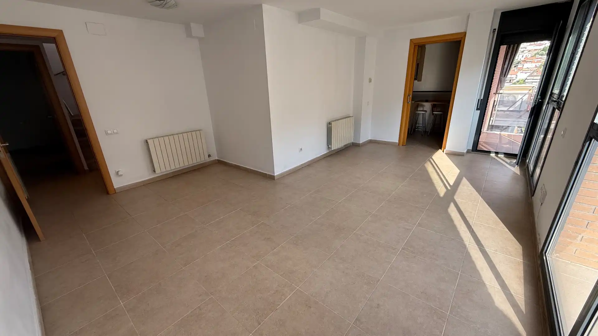 Maisonette zum Verkauf in Vallirana mit Heizung, Parkett und Terrasse