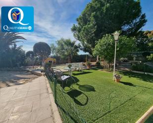 Jardí de Casa o xalet en venda en San Vicente del Raspeig / Sant Vicent del Raspeig amb Aire condicionat, Terrassa i Traster