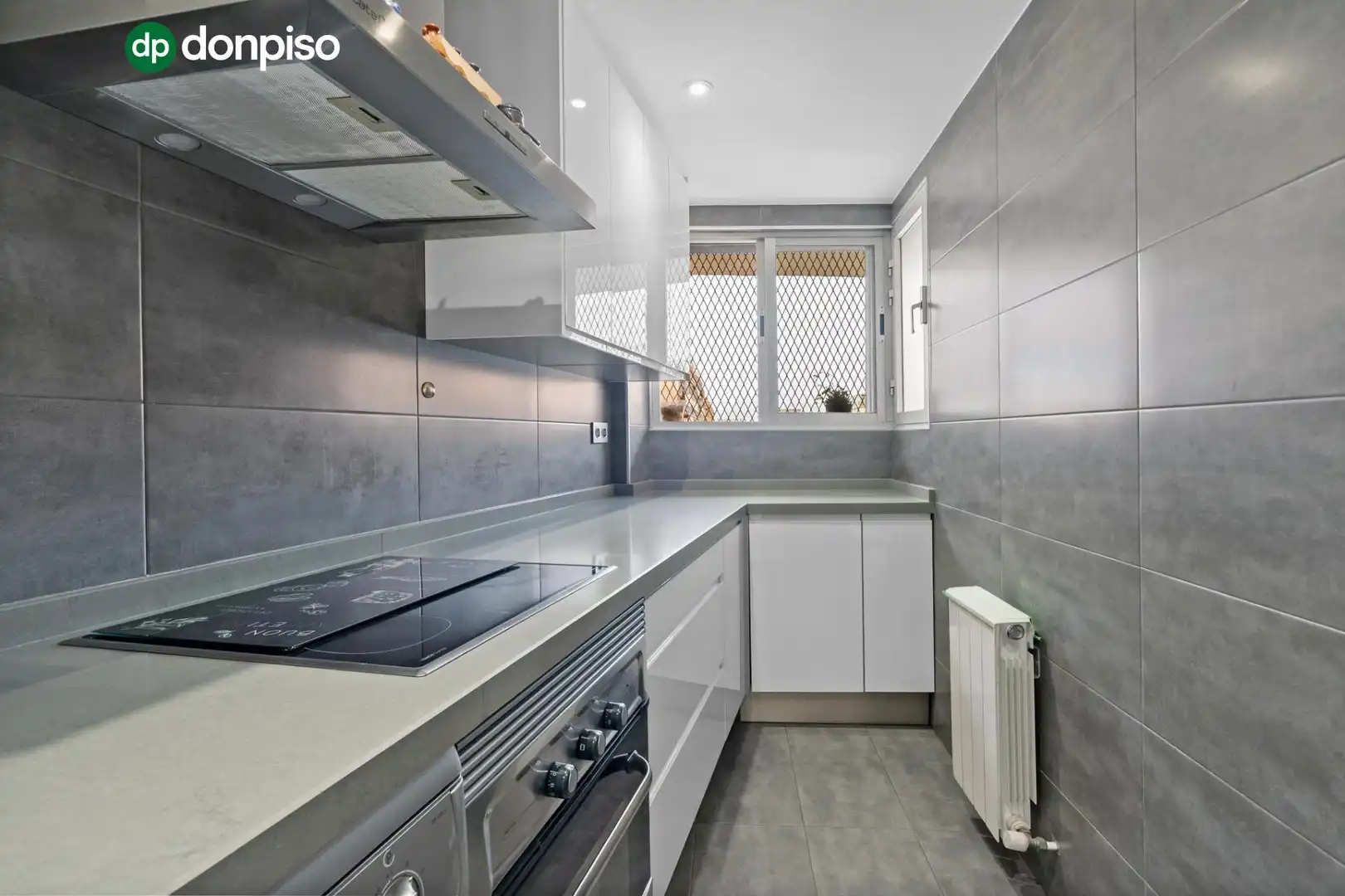 Ático con terraza en venta en Calle Calle Cristóbal de Morales 34, imagen 12