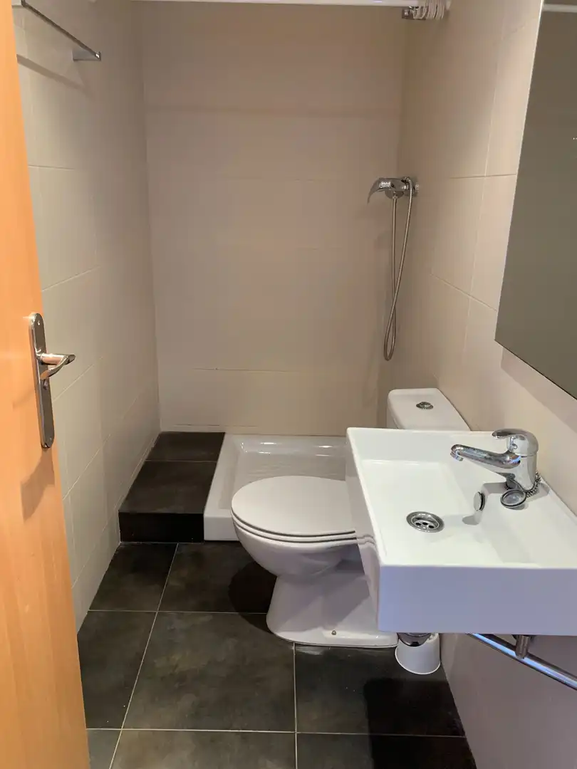 Bany de Pis en venda en Bellpuig amb Calefacció i Terrassa