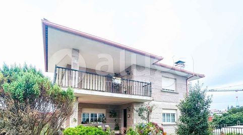 Impresionante chalet con una amplia parcela en la zona de Darbo