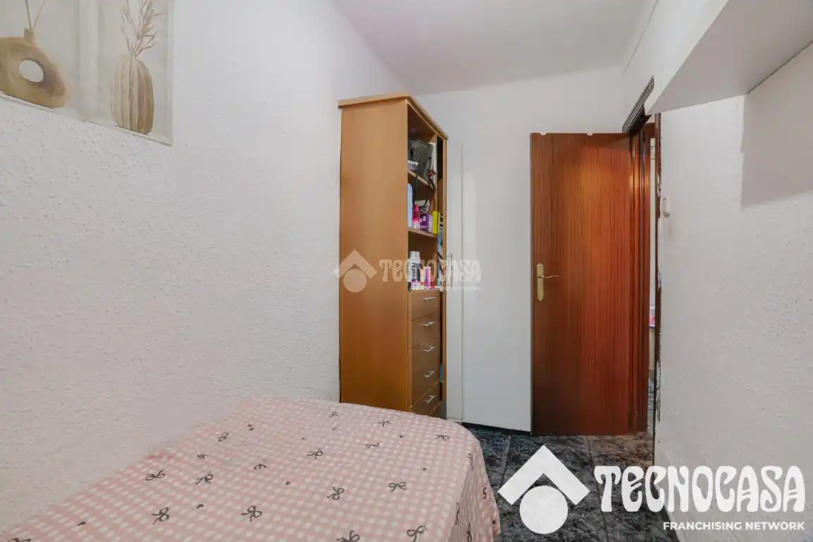 Dormitori de Pis en venda en Badalona amb Calefacció
