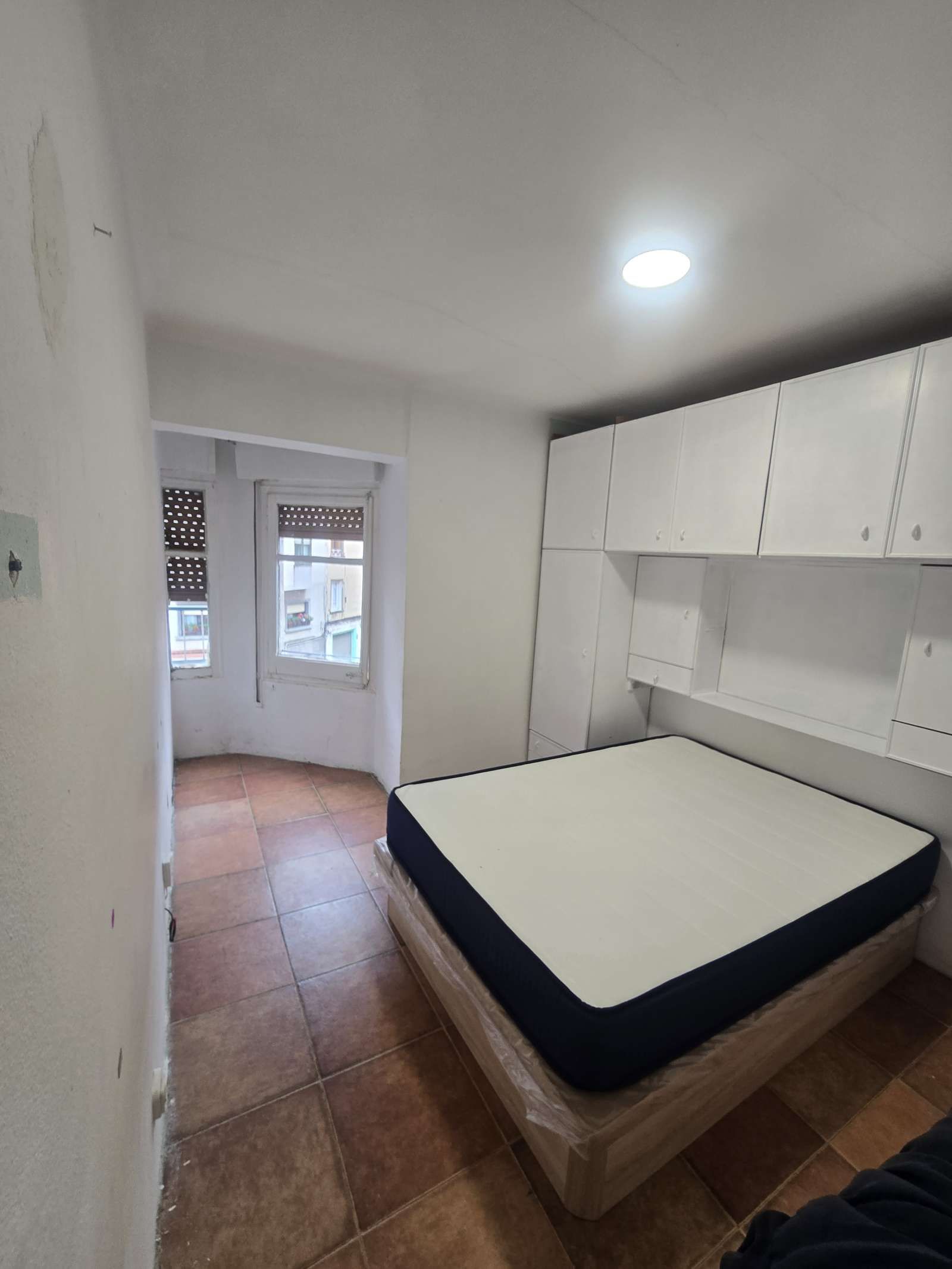 Bedroom of Flat for share in L'Hospitalet de Llobregat  with Air Conditioner, Heating and Terrace
