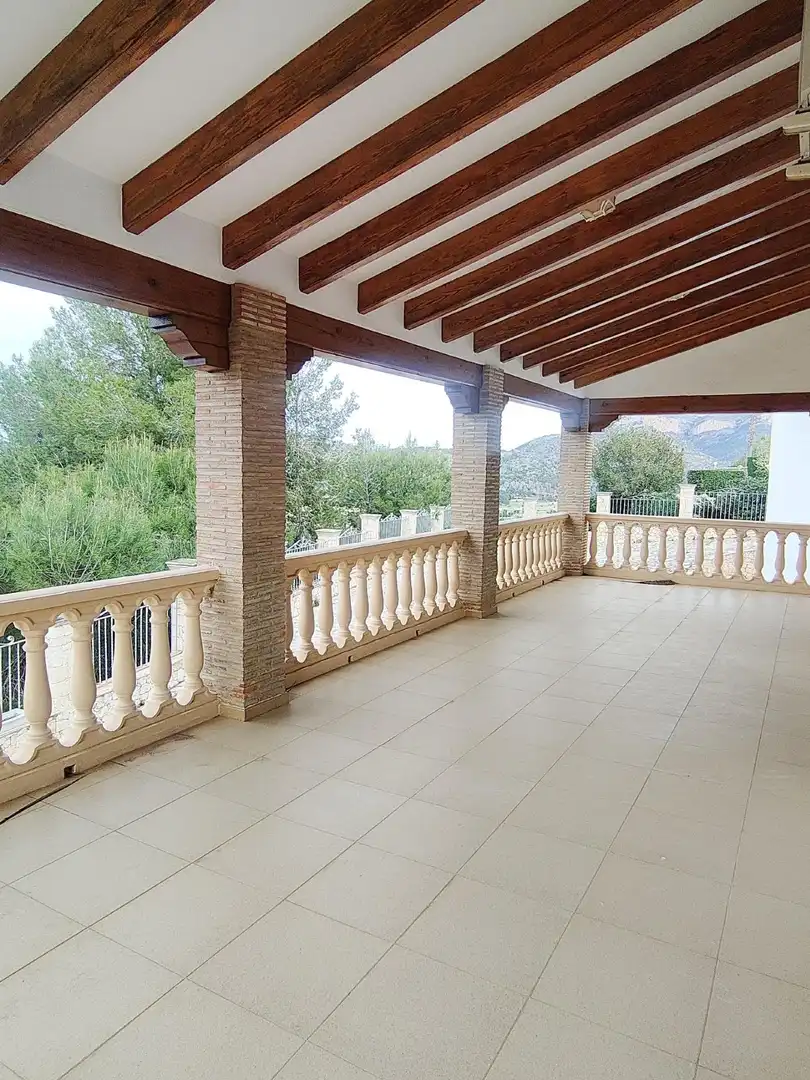 Detached house with garden for sale in Avenida L'ALCOIA DE 9, imagen 2