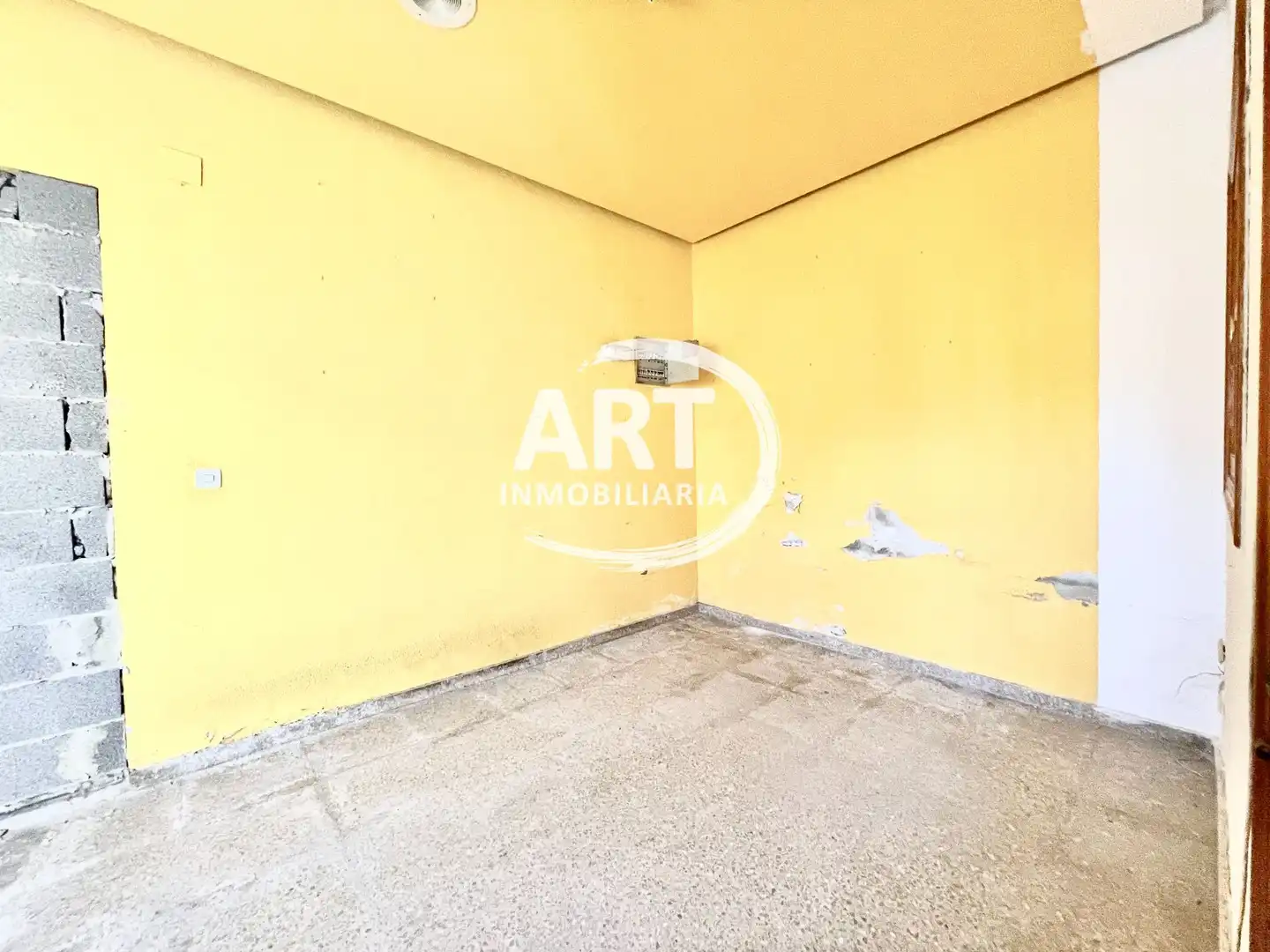 Casa adosada en venda a Trinquet, Centro