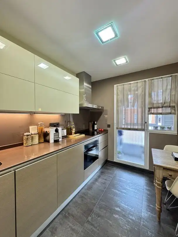 Cocina de Piso en venta en Donostia - San Sebastián  con Calefacción y Balcón