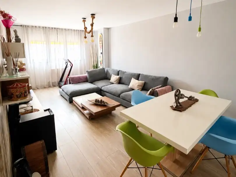 Sala d'estar de Pis en venda en  Logroño amb Aire condicionat, Terrassa i Balcó