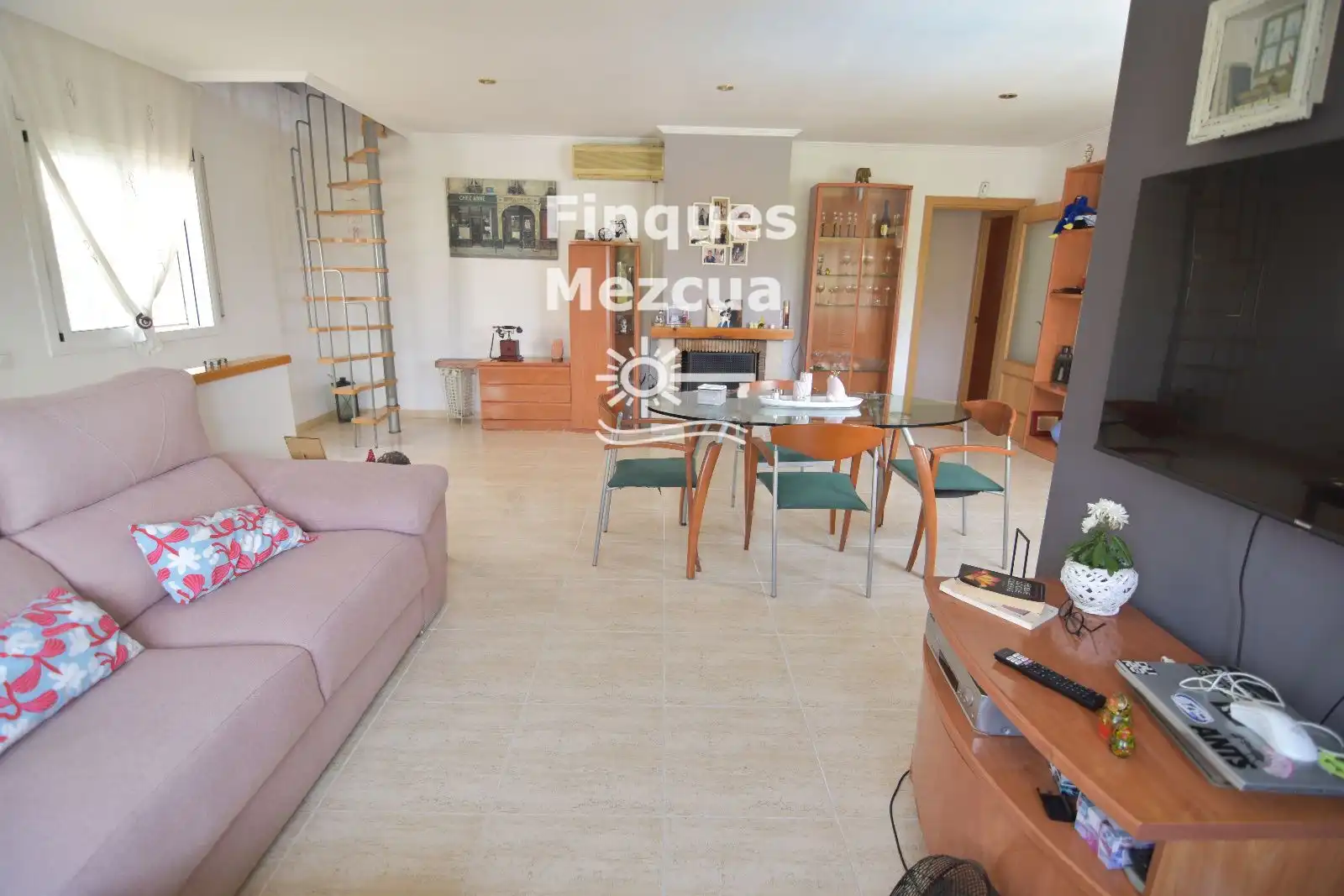 Living room of Detached homes for sale in Roda de Berà  with Heating, Terrace and Swimming Pool