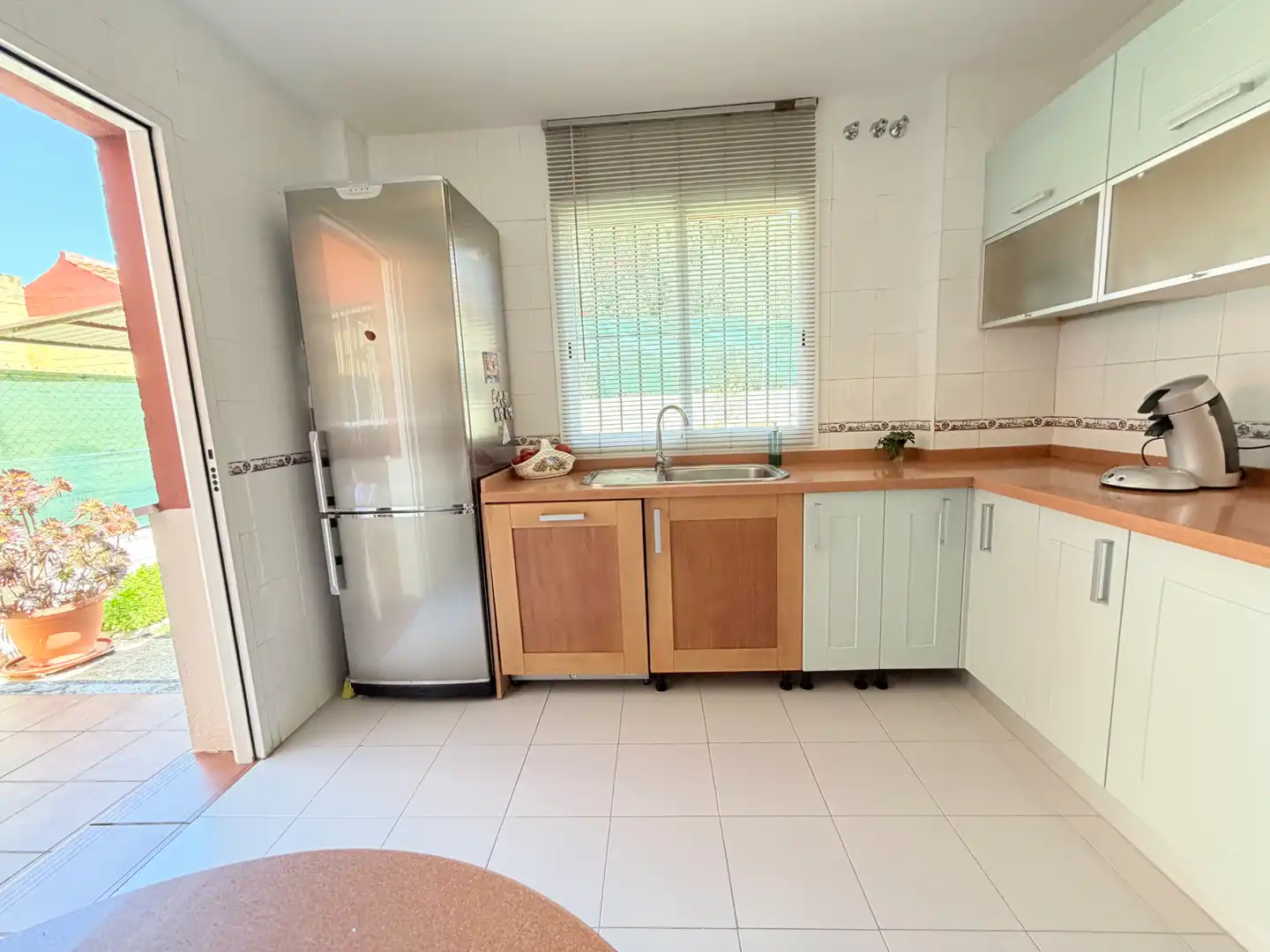 Casa adosada en venta en Calle las Marismas, Salteras