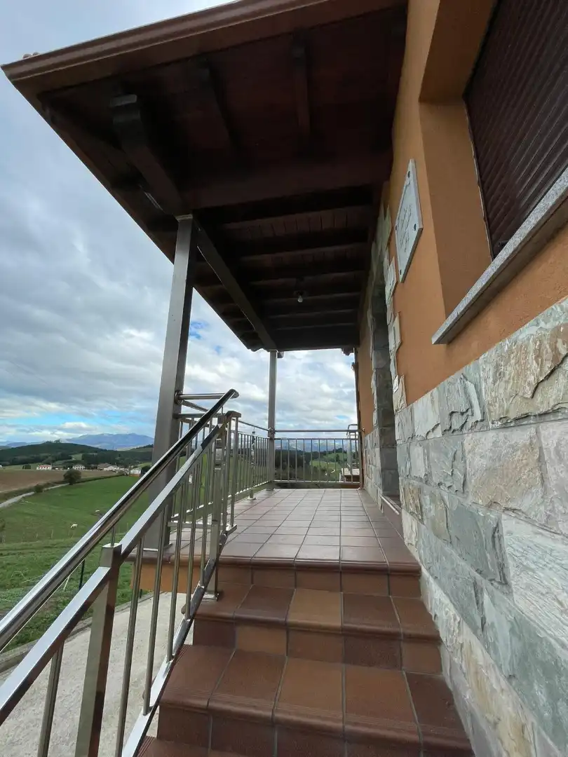 Terraza de Finca rústica de alquiler en Tineo con Calefacción, Jardín privado y Parquet