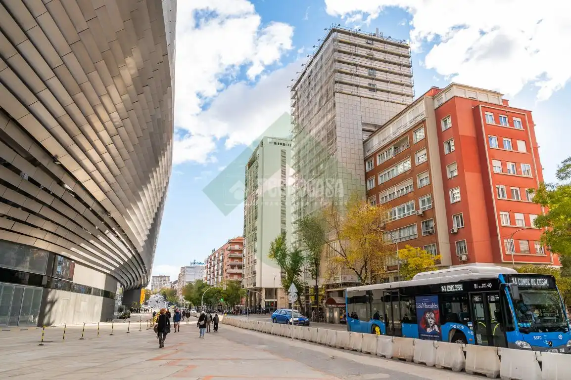 Außenansicht von Büro zur Miete in Madrid mit Klimaanlage und Heizung
