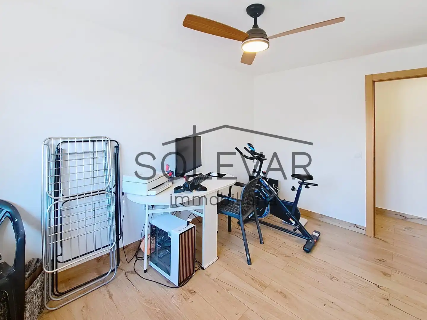 Wohnung zum Verkauf in Tremp mit Heizung und Balkon