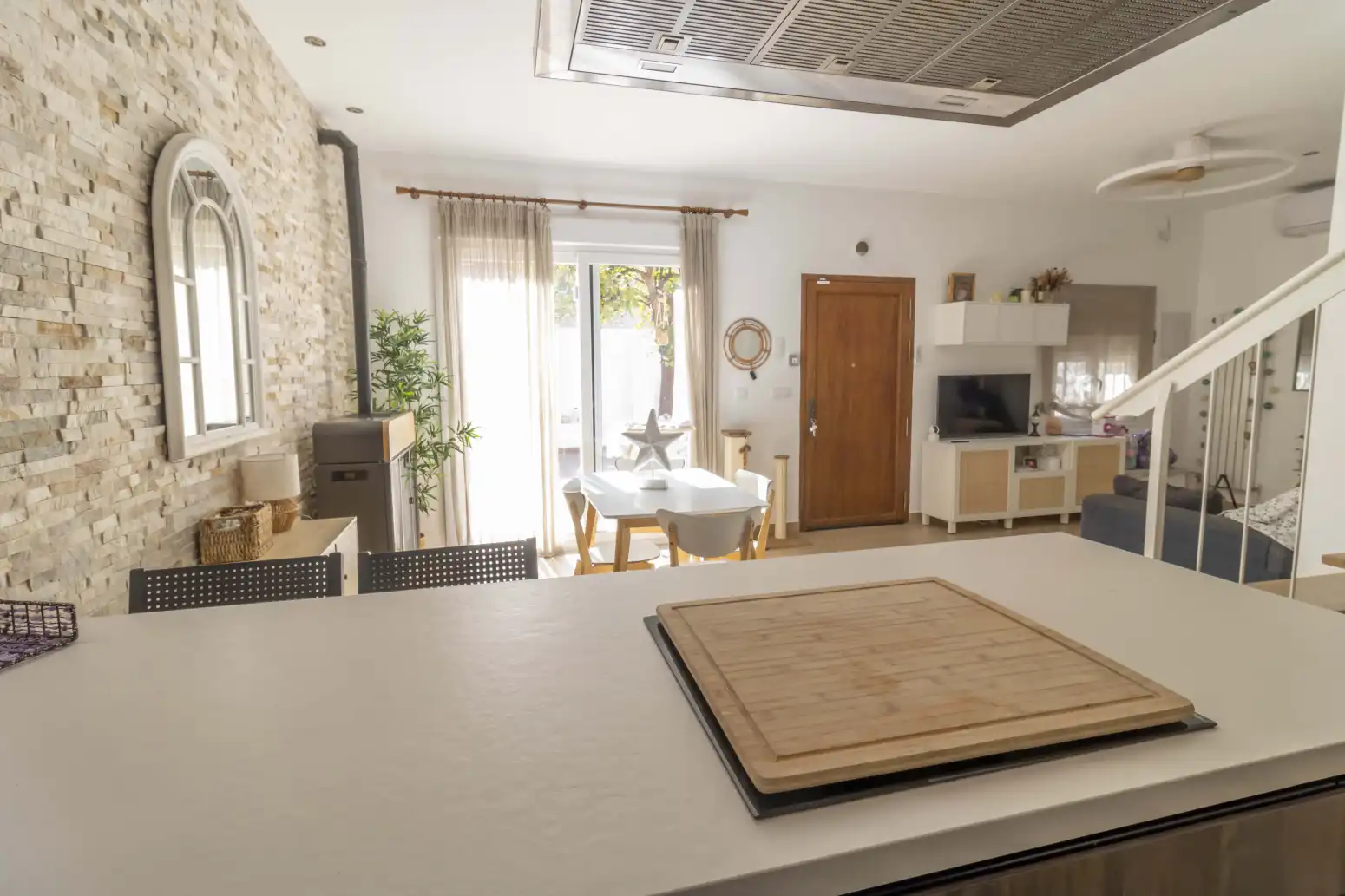 Cocina de Casa adosada en venta en Sevilla con Aire acondicionado, Trastero y Piscina