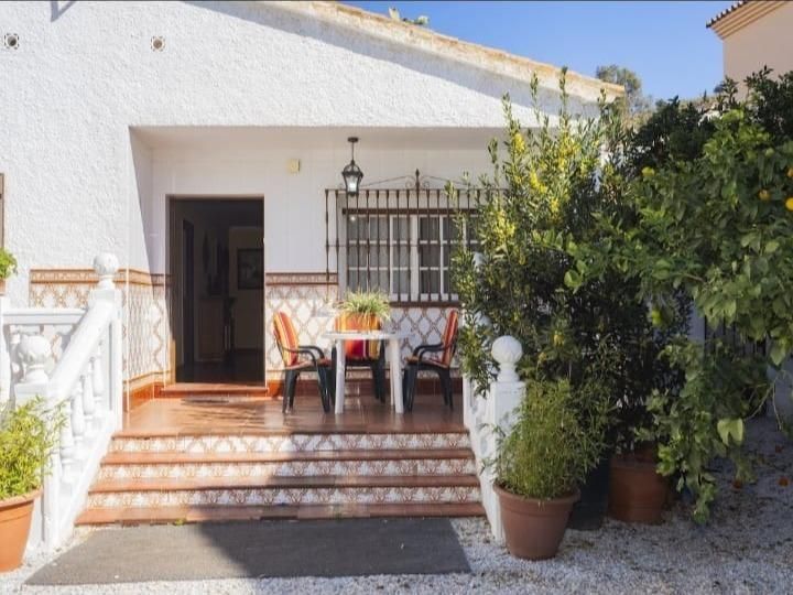 Exterior view of House or chalet for sale in Málaga Capital  with Air Conditioner, Heating and Private garden