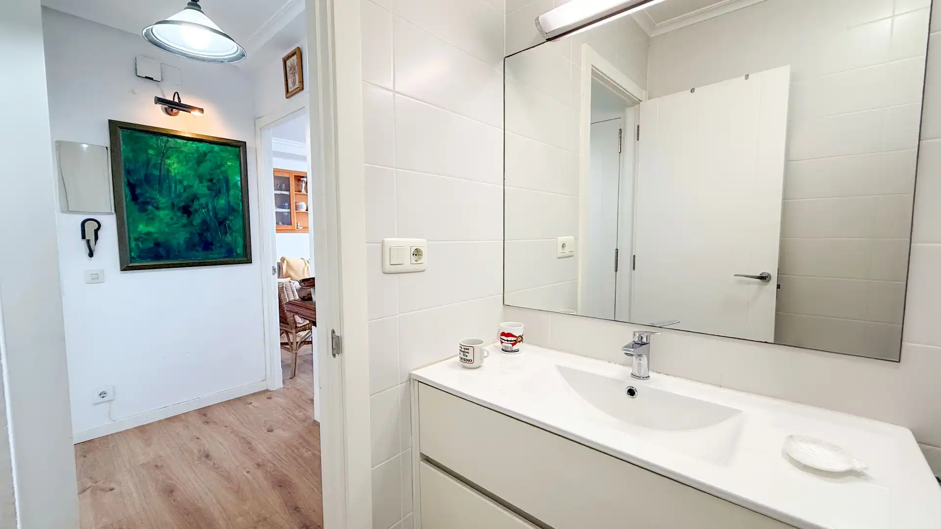 Baño de Piso en venta en Vigo  con Calefacción, Jardín privado y Amueblado
