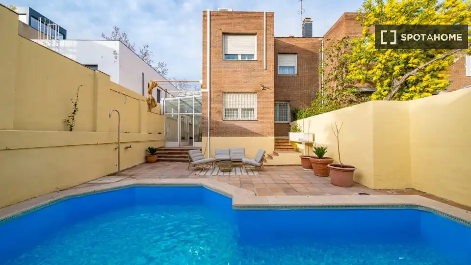 Habitació a Conde Orgaz - Piovera