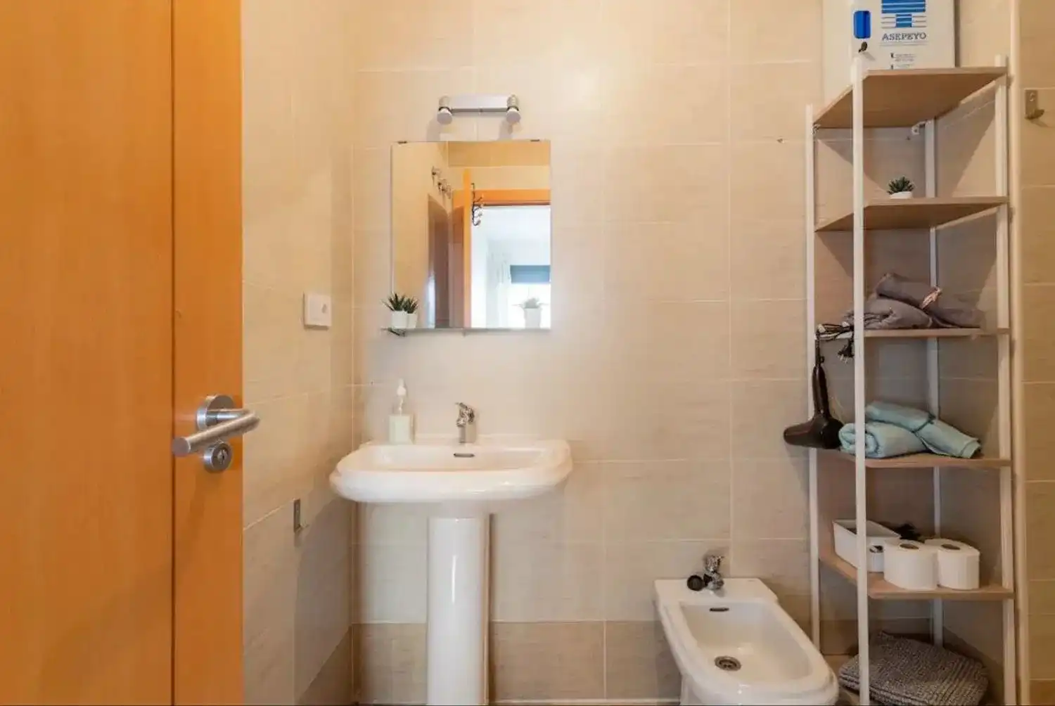 Bathroom of Flat for sale in El Campello  with Air Conditioner, Heating and Private garden